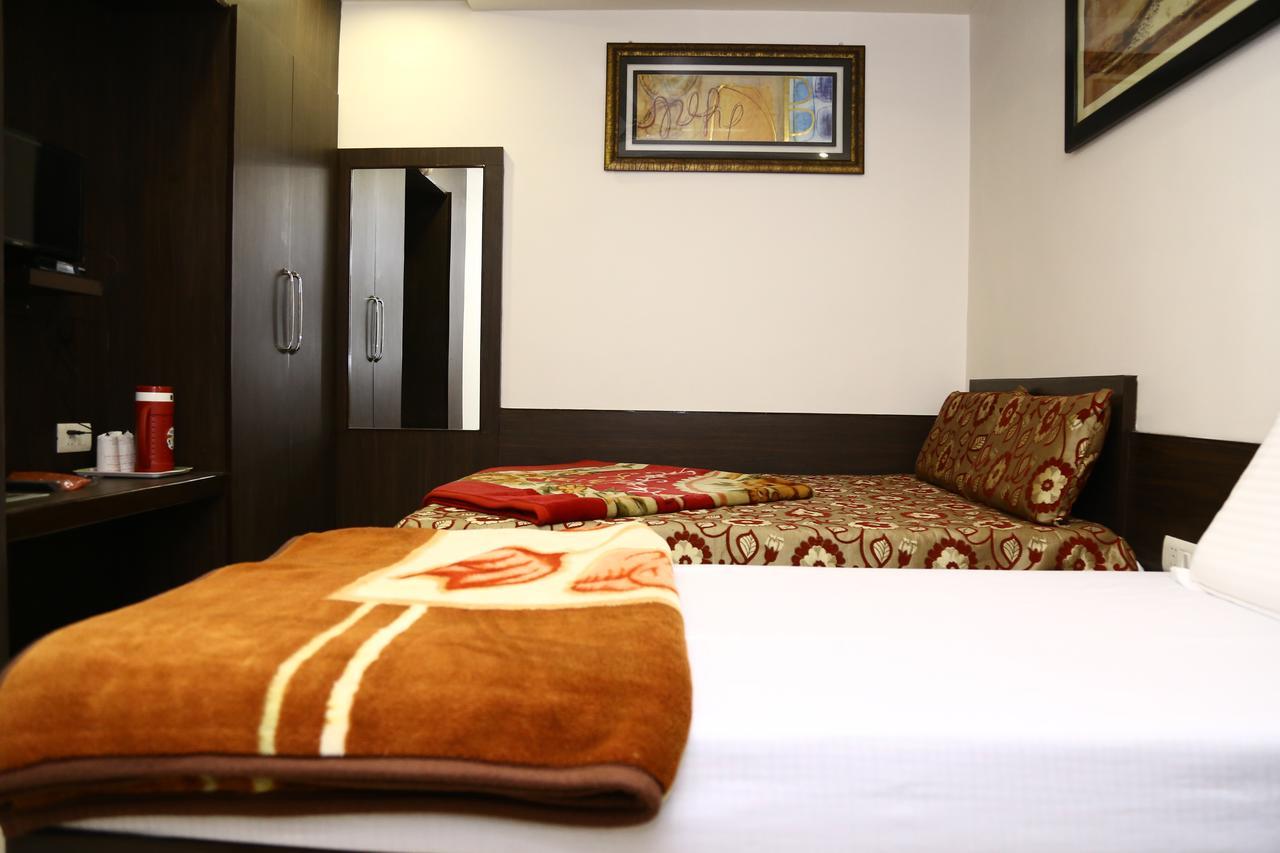 Hotel Abhinandan Inn Jaipur Extérieur photo