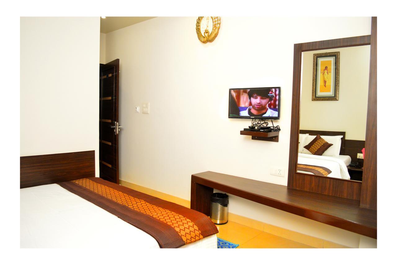 Hotel Abhinandan Inn Jaipur Extérieur photo