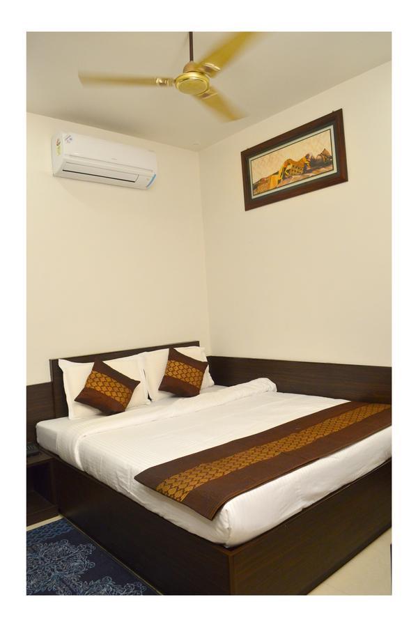 Hotel Abhinandan Inn Jaipur Extérieur photo