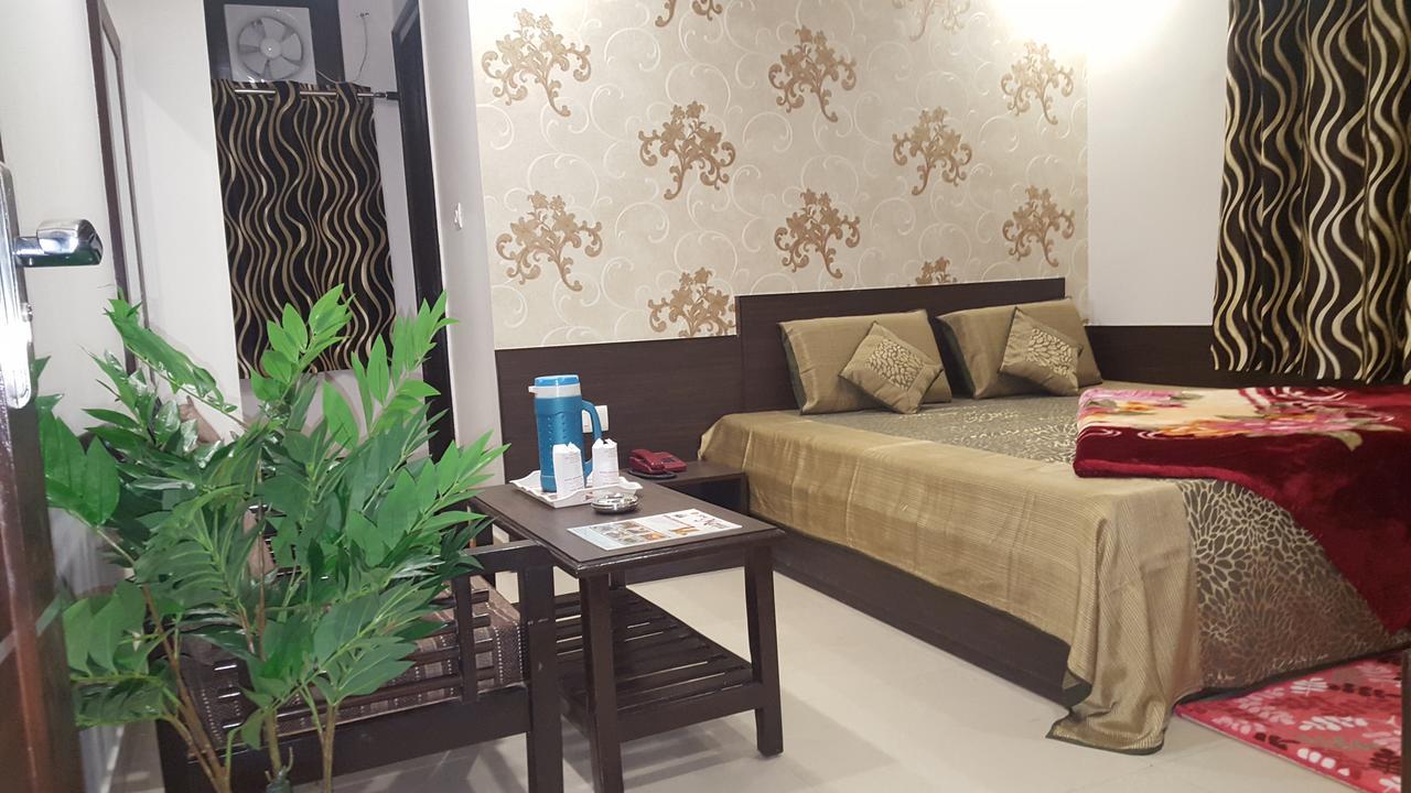 Hotel Abhinandan Inn Jaipur Extérieur photo