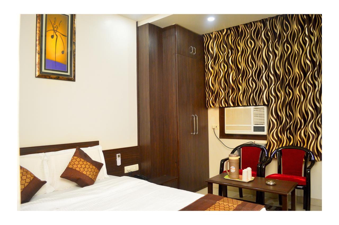 Hotel Abhinandan Inn Jaipur Extérieur photo