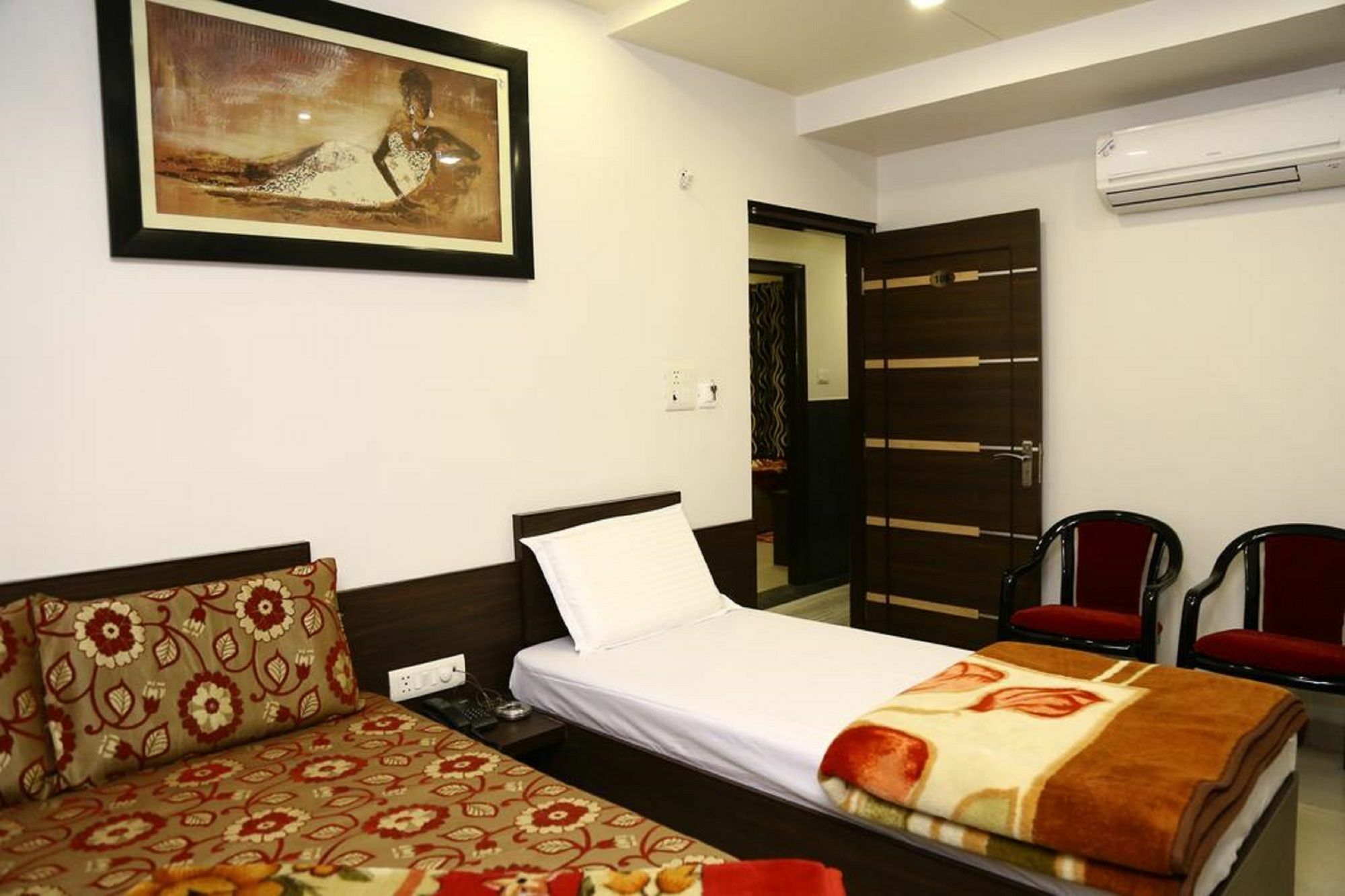 Hotel Abhinandan Inn Jaipur Extérieur photo